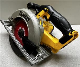 DEWALT 20V MAX Cordless 6.5 in. Sidewinder Style Circular Saw